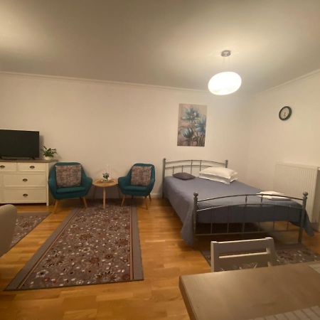 Lunafan Apartment Cluj-Napoca Eksteriør bilde