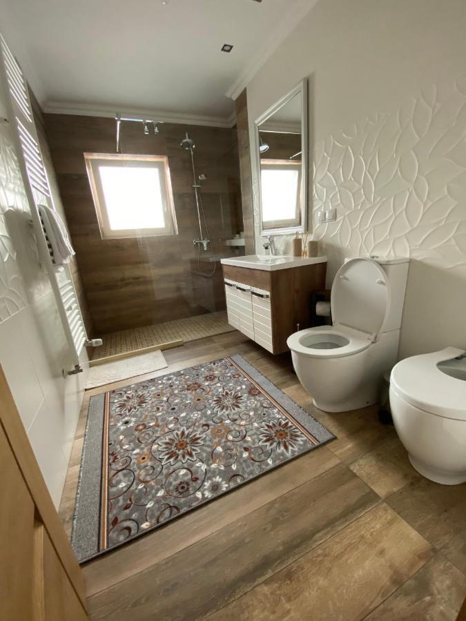 Lunafan Apartment Cluj-Napoca Eksteriør bilde
