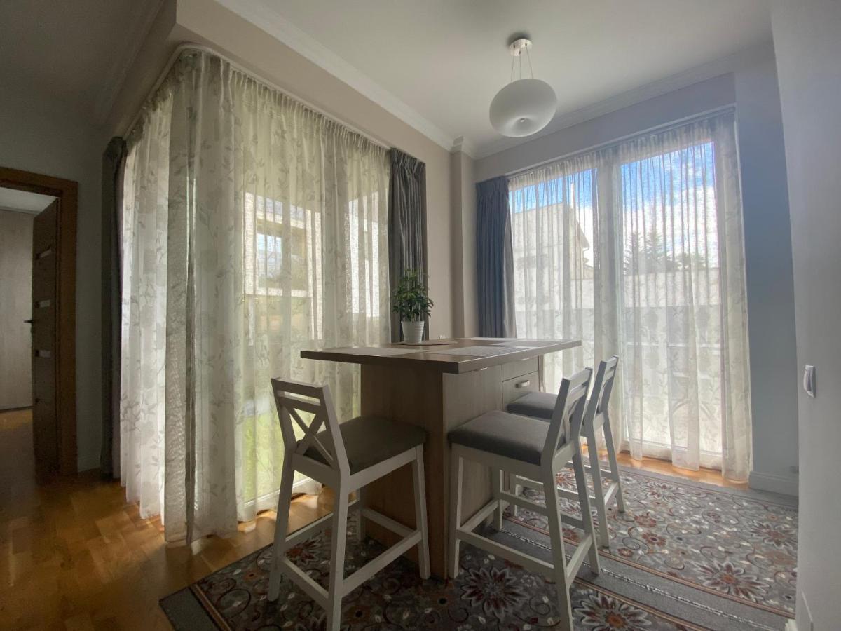 Lunafan Apartment Cluj-Napoca Eksteriør bilde